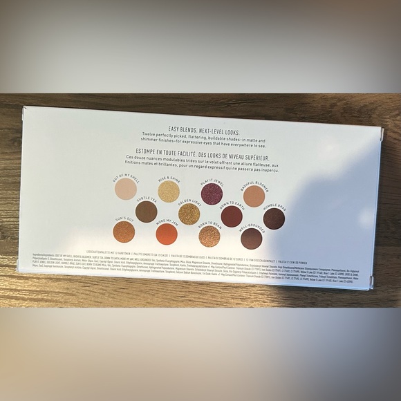 Morphe 2 Vibrant 12-Pan Eyeshadow Palette - Picture 3 of 4